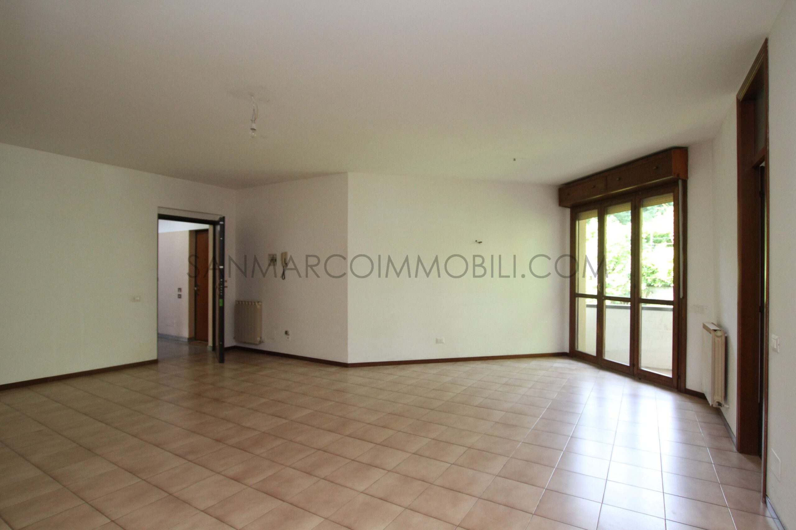 appartamento trilocale in vendita a Galbiate sanmarco immobili Gal00681 - soggiorno